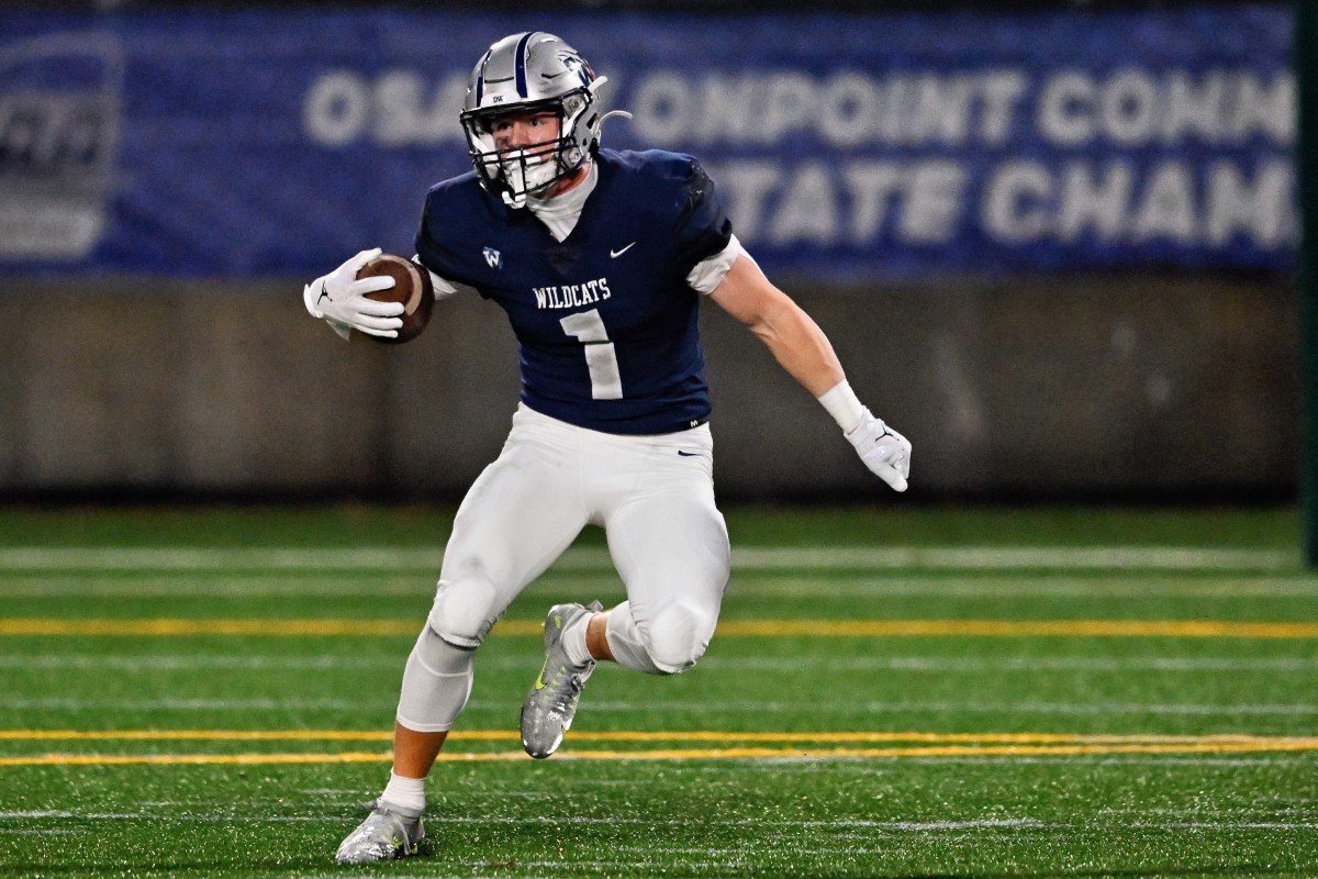 a Wilsonville Mountain View 5A Oregon football final November 24 2023 Leon Neuschwander 8
